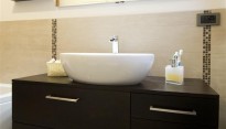 Bagno sospeso in rovere moro 